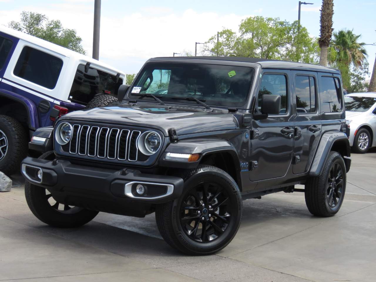 2025 Jeep Wrangler Sahara 4xe