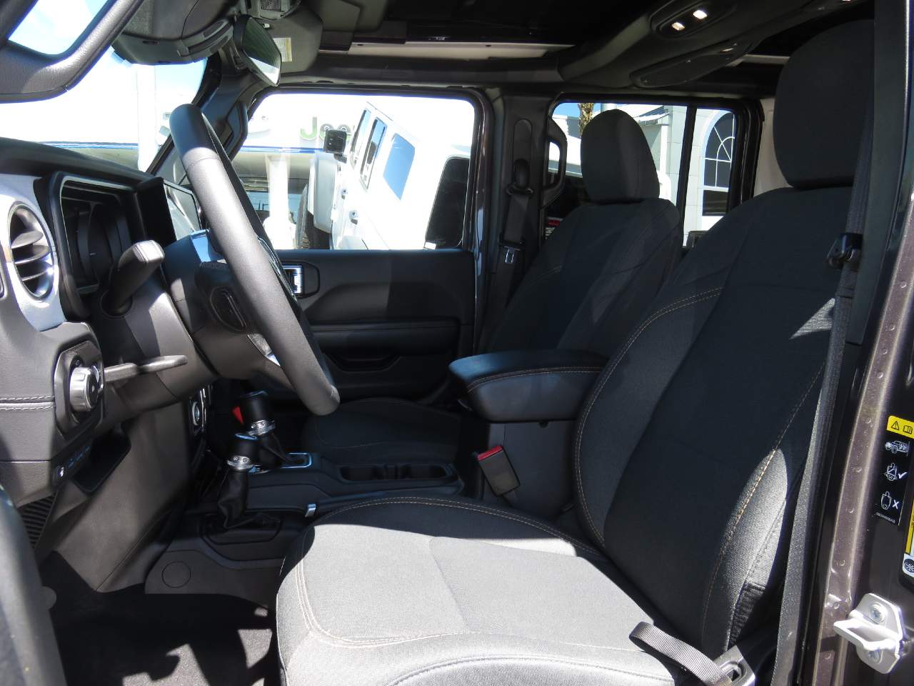 2025 Jeep Wrangler 4xe Sahara 4XE - Photo 8