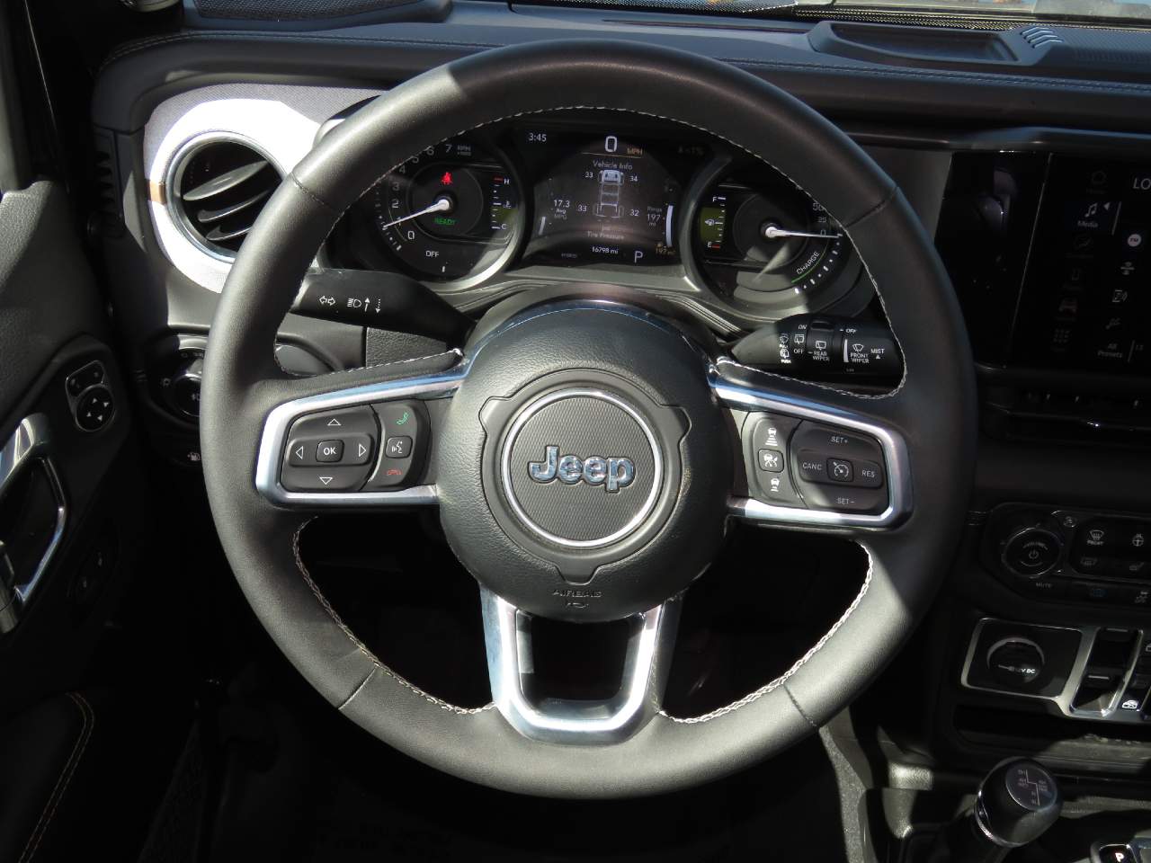 2025 Jeep Wrangler Sahara 4xe