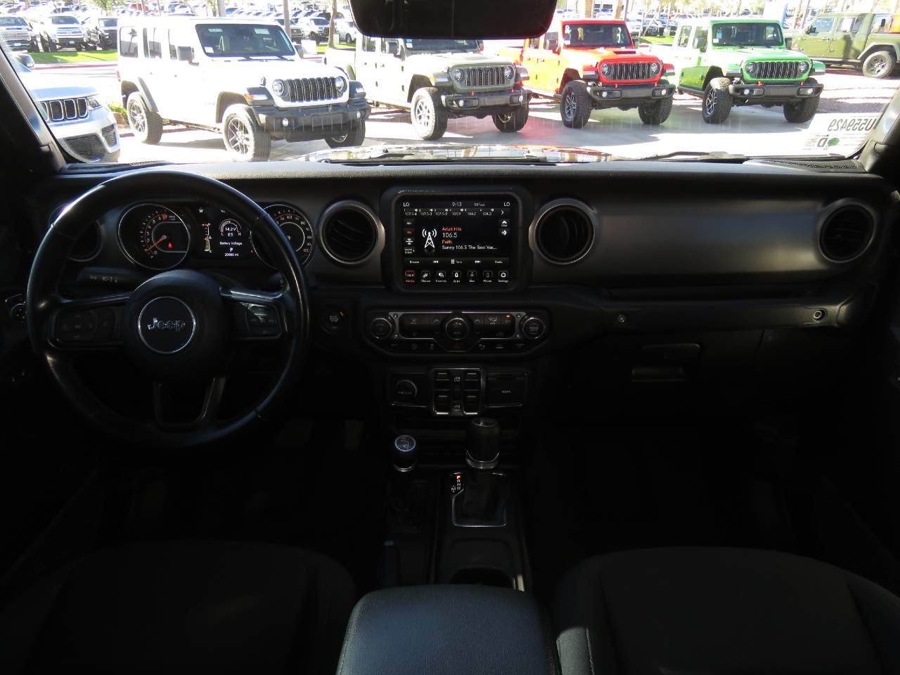 2021 Jeep Gladiator Willys Crew Cab