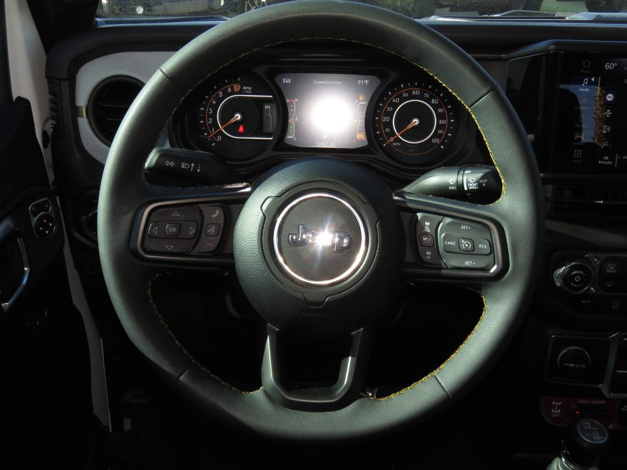 2024 Jeep Gladiator Willys Crew Cab