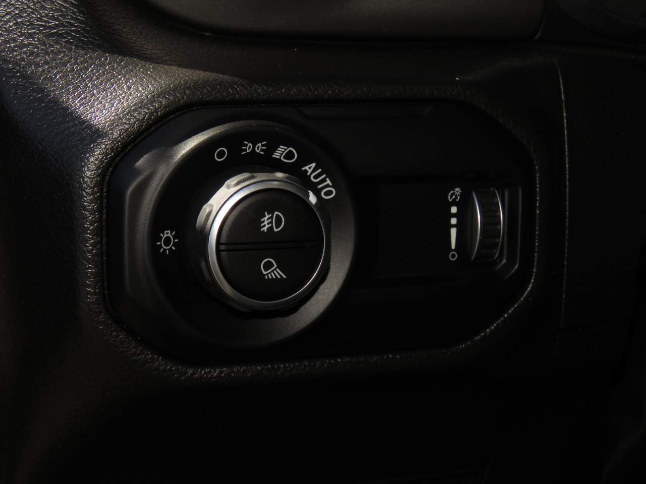2023 Jeep Gladiator Willys Crew Cab
