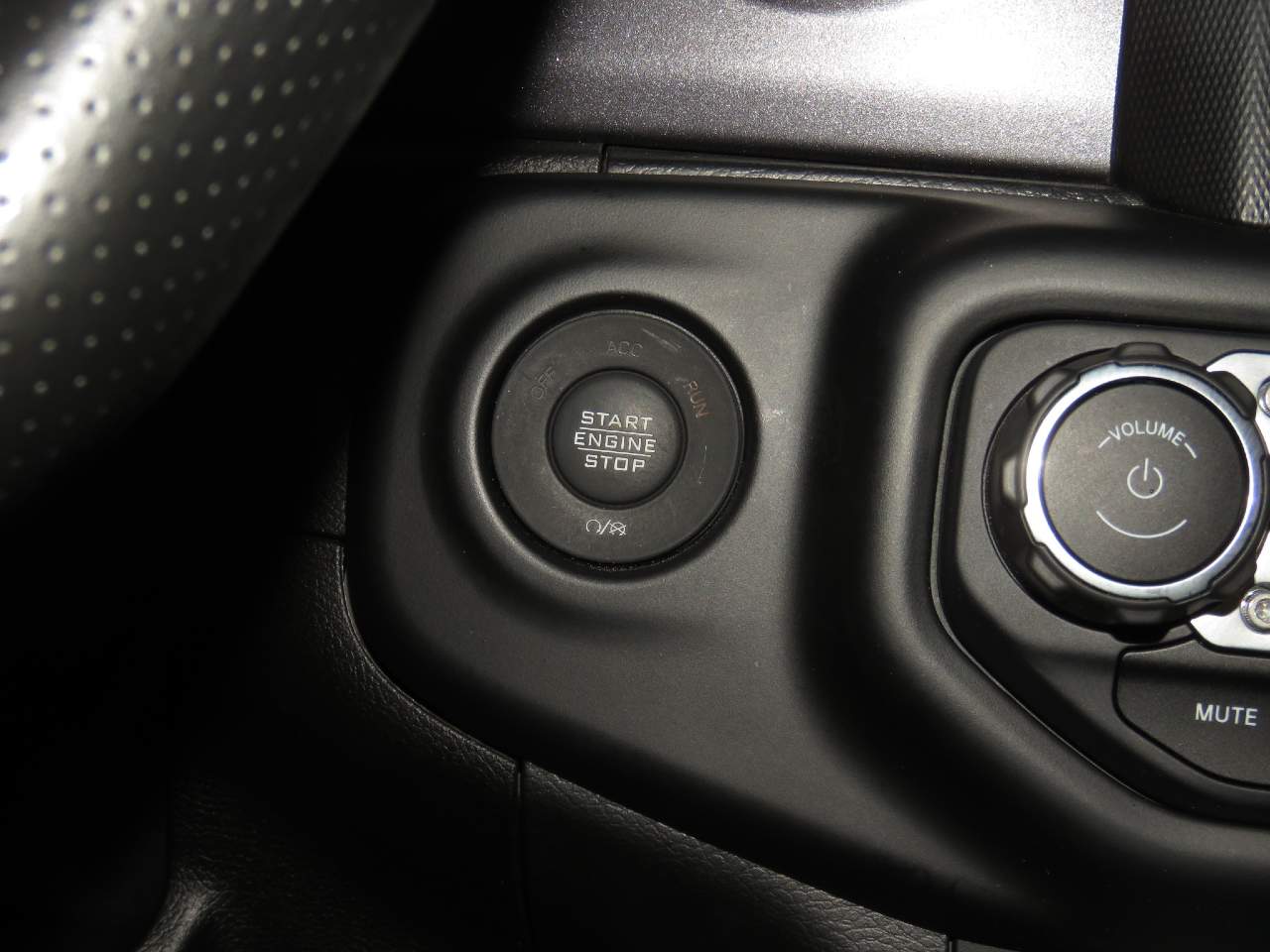 2023 Jeep Gladiator Mojave Crew Cab