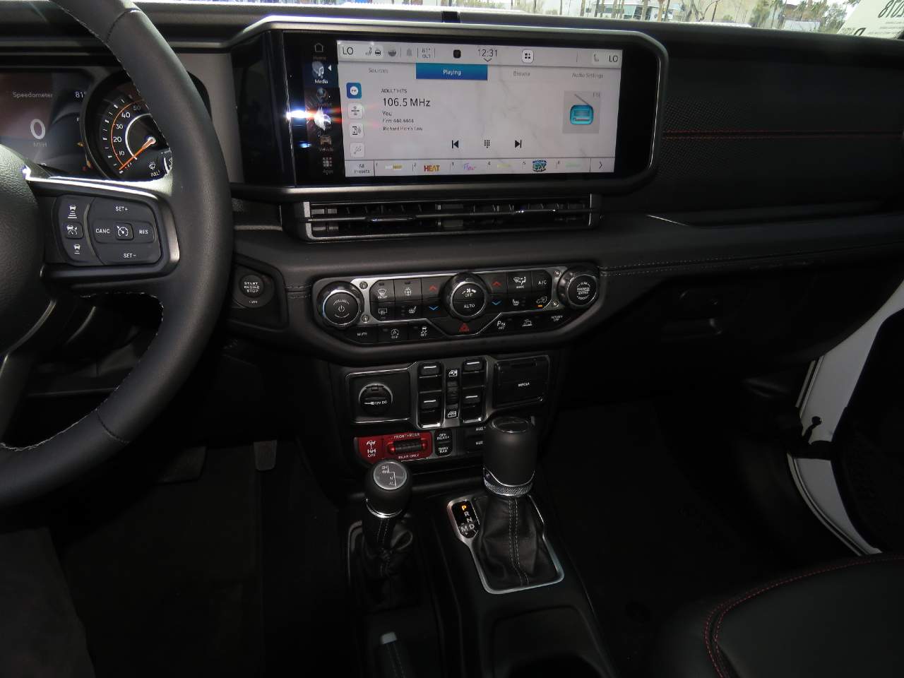 2025 Jeep Gladiator Rubicon - Photo 8