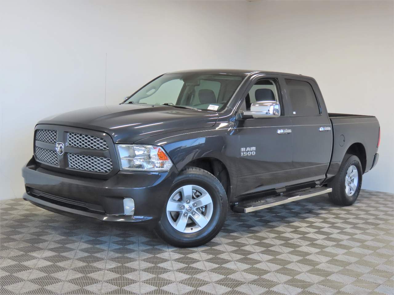 2016 Ram 1500 Express Crew Cab