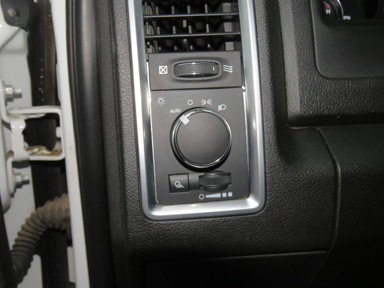 2023 Ram 1500 Classic SLT Crew Cab