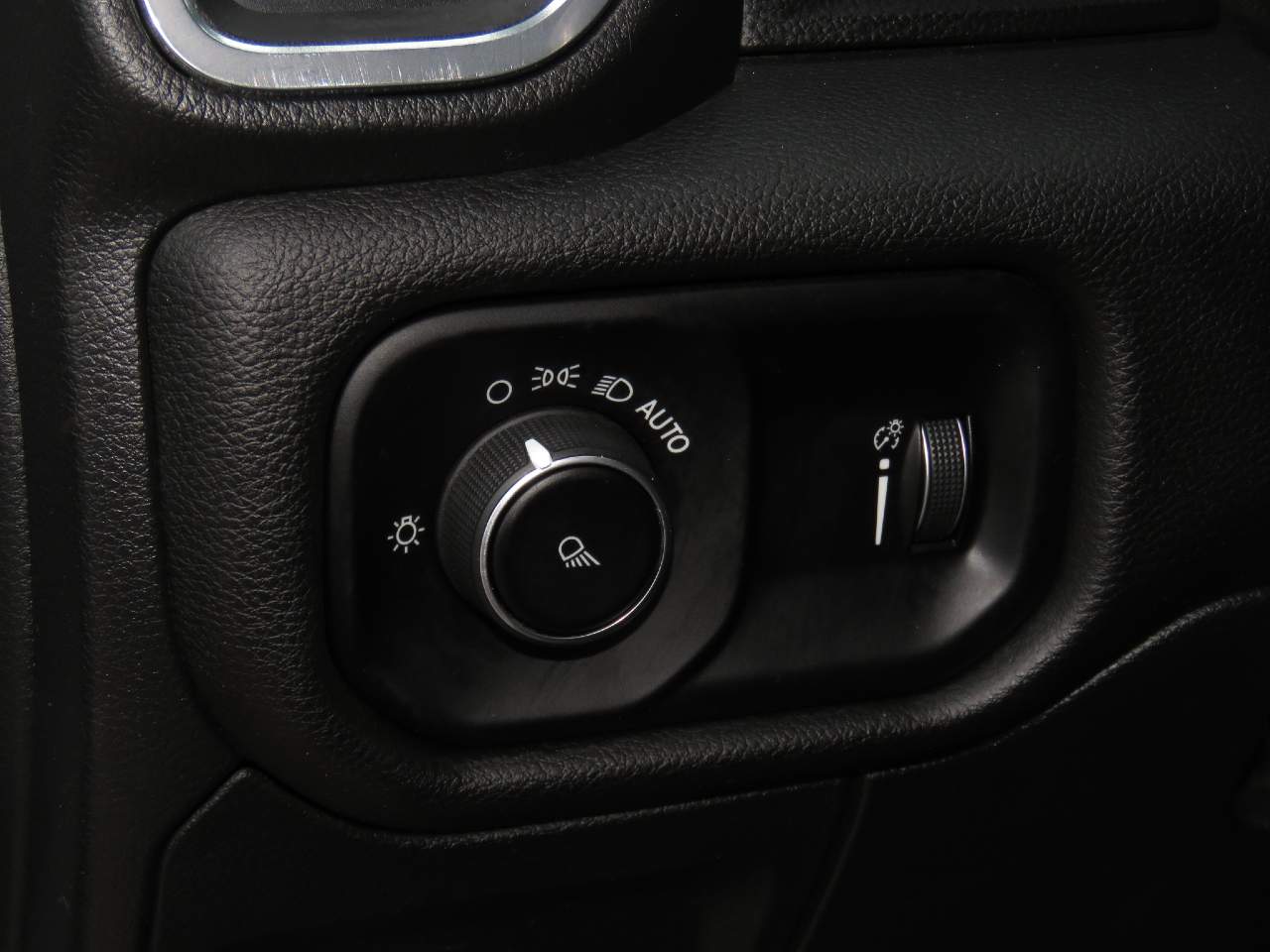 2024 Ram 1500 Laramie Crew Cab