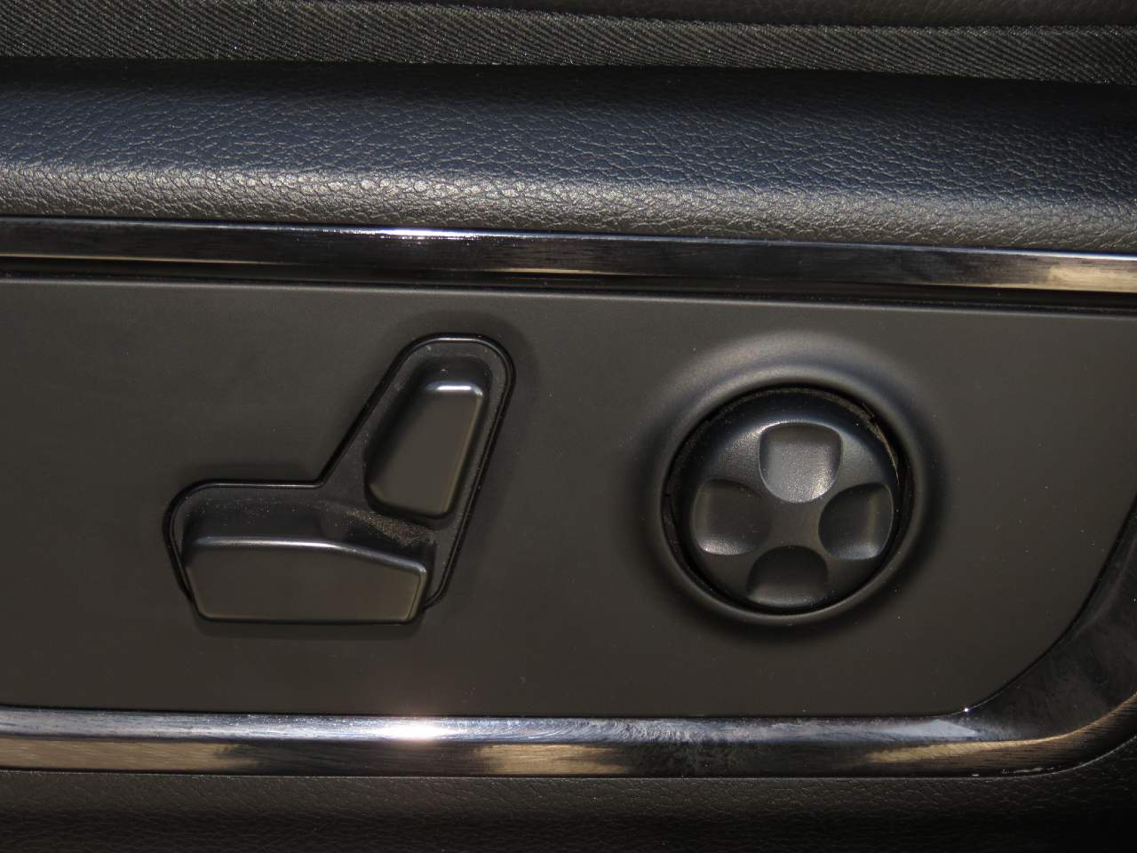 2023 RAM Ram 1500 Pickup Limited - Photo 12