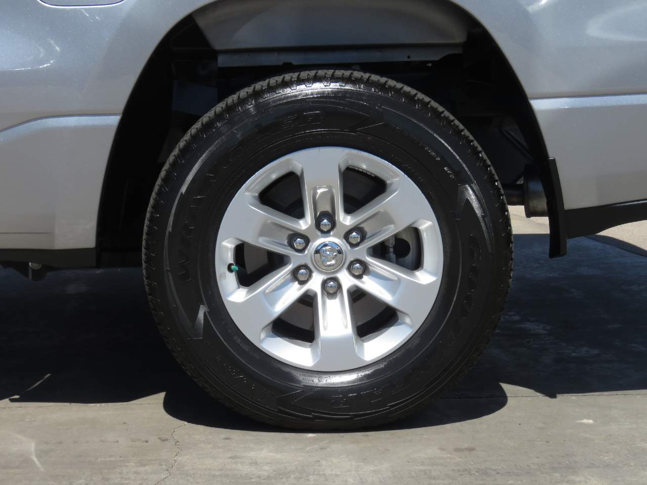 2024 RAM Ram 1500 Pickup Laramie - Photo 8