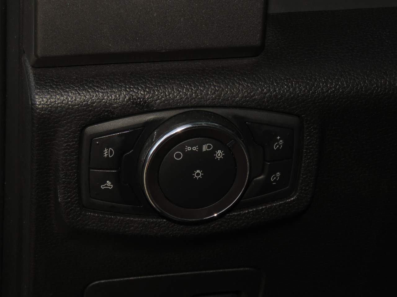 2019 Ford F-150 XLT Crew Cab