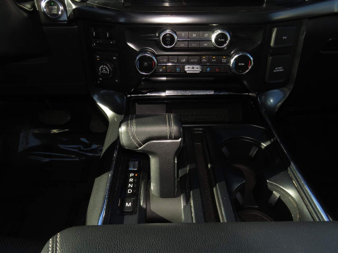 2023 Ford F-150 Lariat - Photo 13