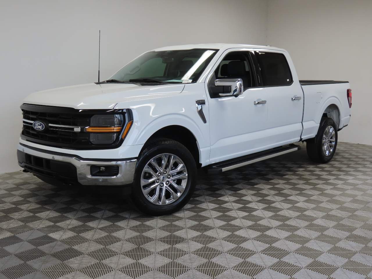 2024 Ford F-150 XLT Crew Cab