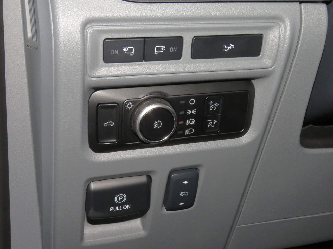 2024 Ford F-150 Lariat Crew Cab