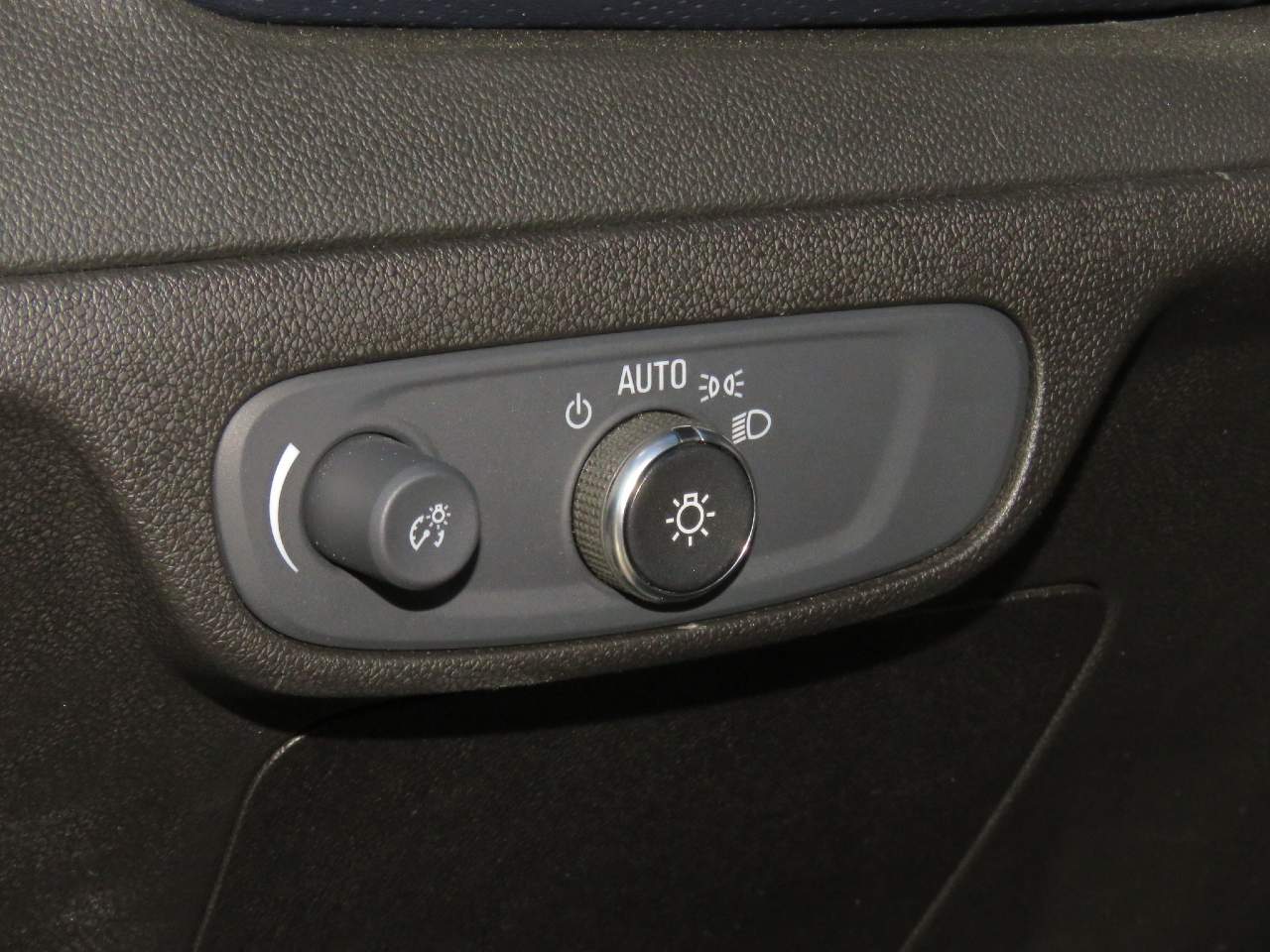 2022 Chevrolet Bolt EUV Premier