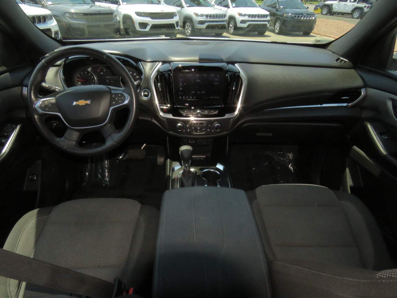 2022 Chevrolet Traverse LT Cloth