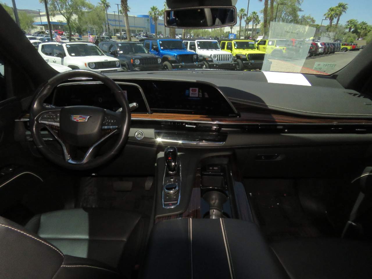 2023 Cadillac Escalade ESV Luxury