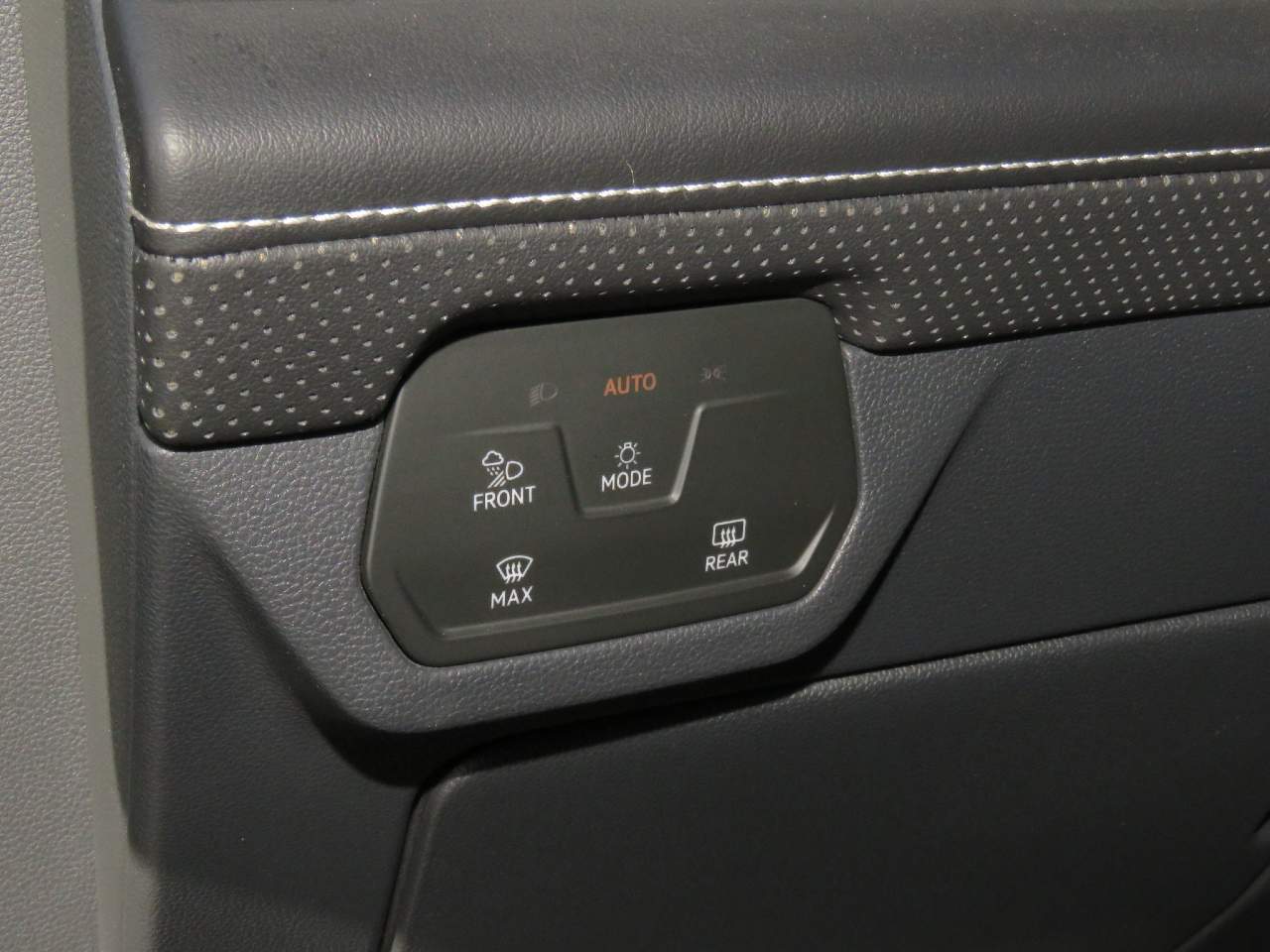 2024 Volkswagen Atlas SE
