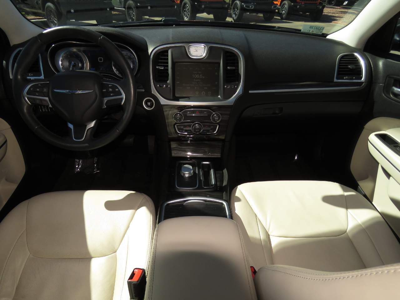 2015 Chrysler 300 Limited