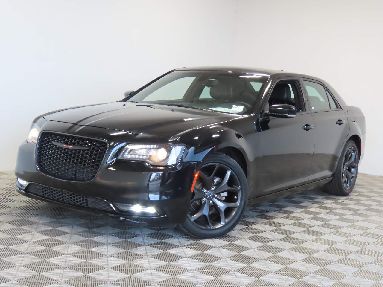 2023 Chrysler 300 S V6