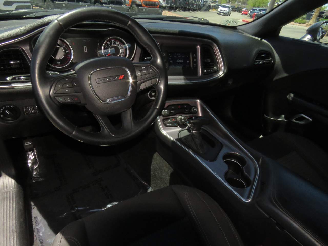 2015 Dodge Challenger SXT