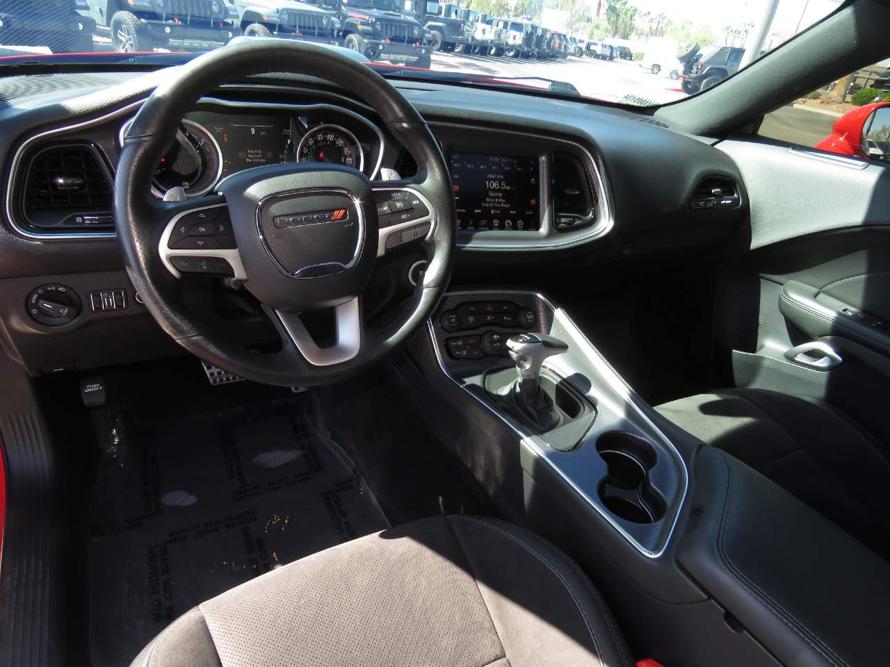2016 Dodge Challenger 392 HEMI Scat Pack Shaker
