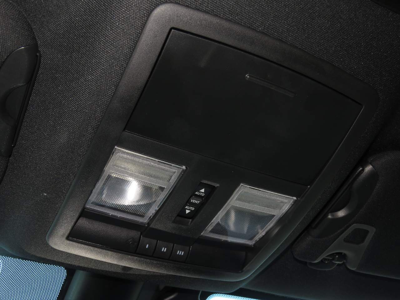 2016 Dodge Challenger 392 HEMI Scat Pack Shaker