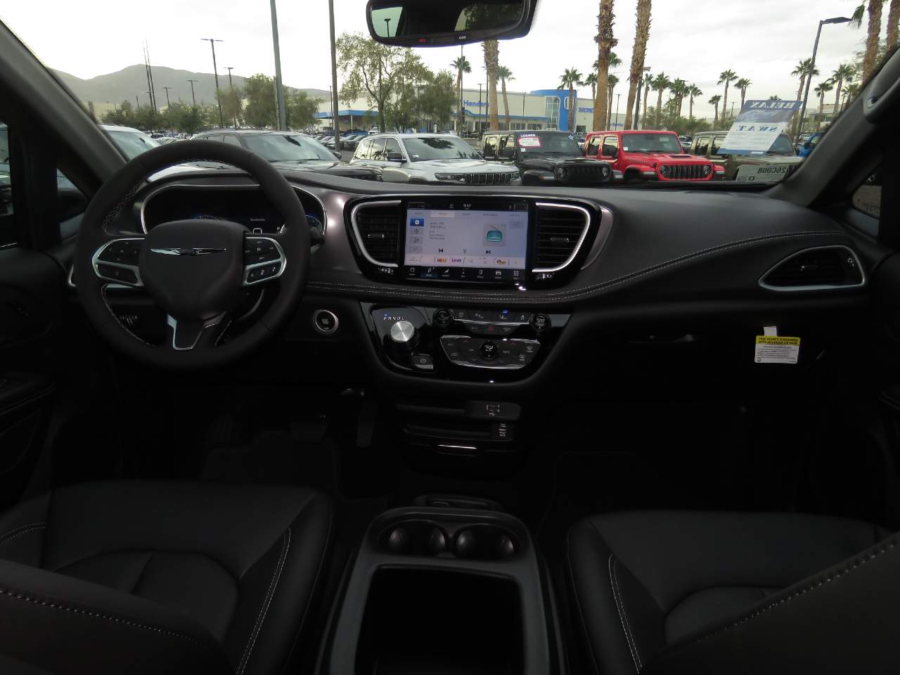 2026 Chrysler Pacifica Select