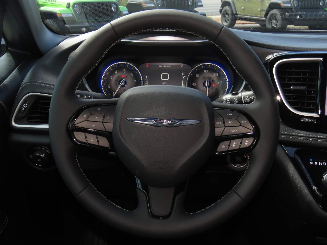 2026 Chrysler Pacifica Select