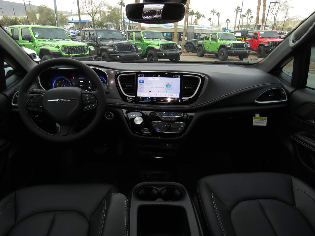 2026 Chrysler Pacifica Select