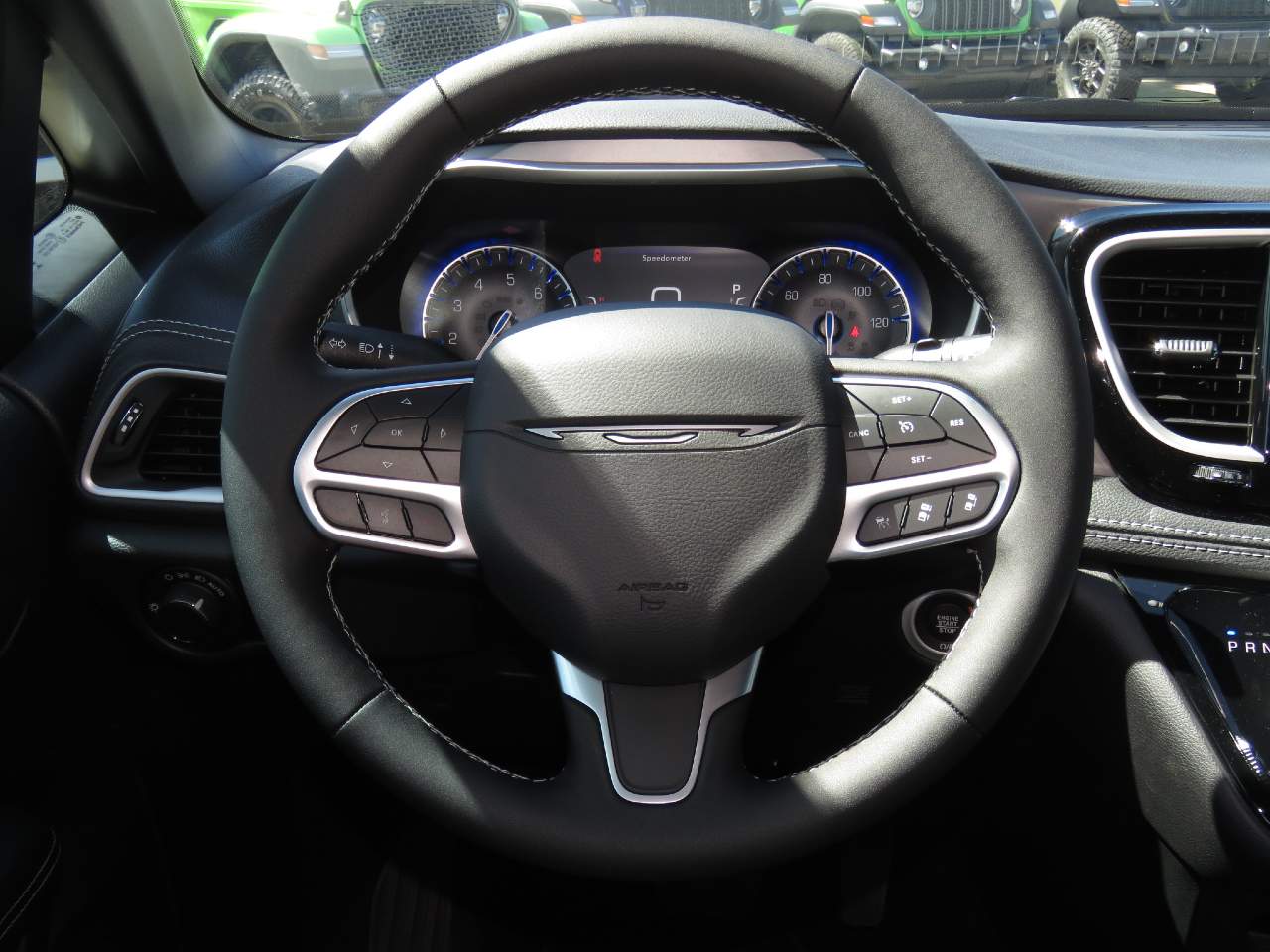 2027 Chrysler Pacifica Select