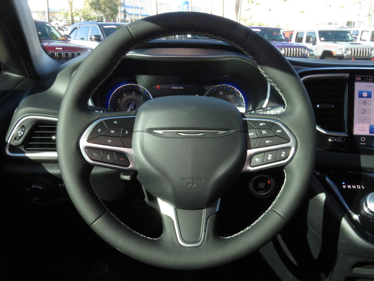 2027 Chrysler Pacifica LX