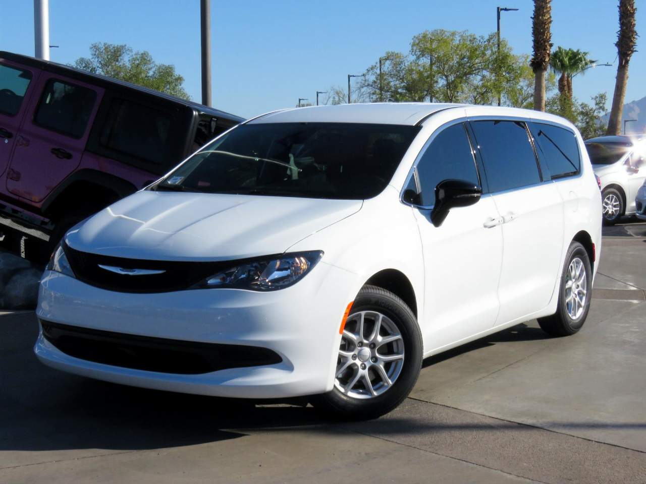 2027 Chrysler Pacifica LX