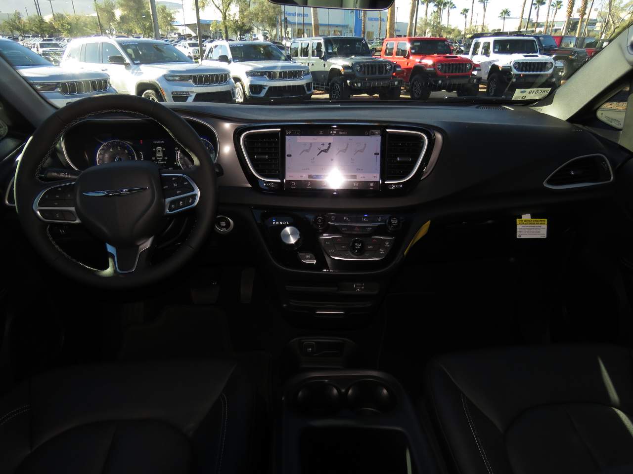 2026 Chrysler Voyager LX