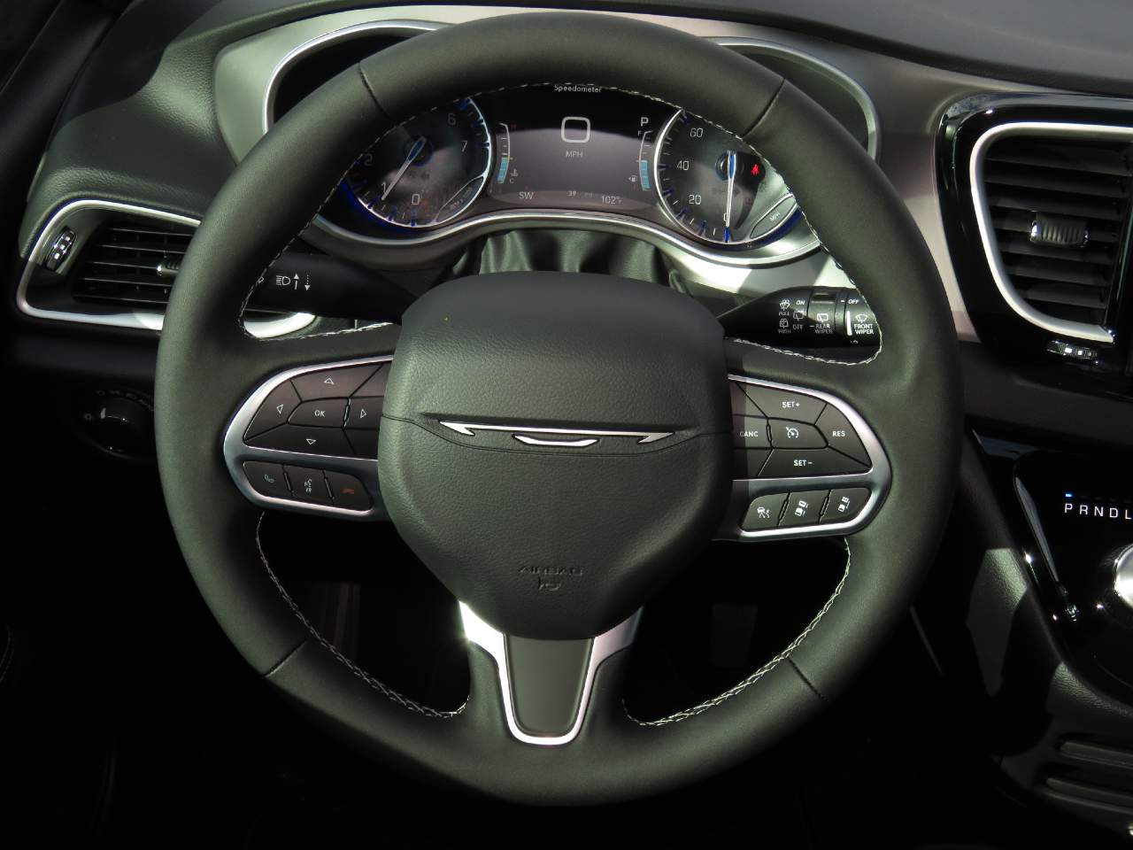 2027 Chrysler Pacifica LX