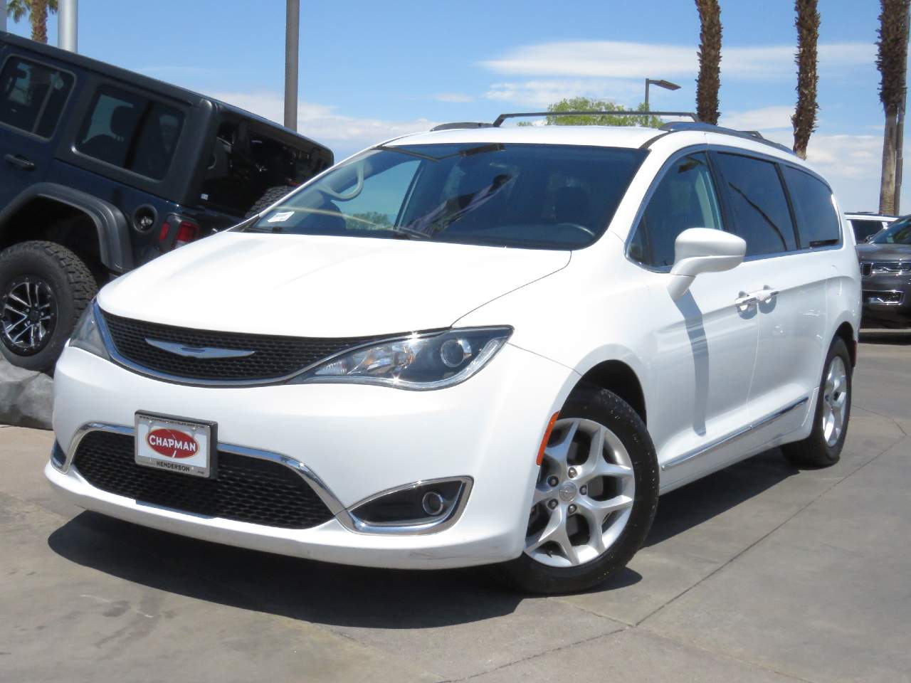 2017 Chrysler Pacifica Touring-L Plus