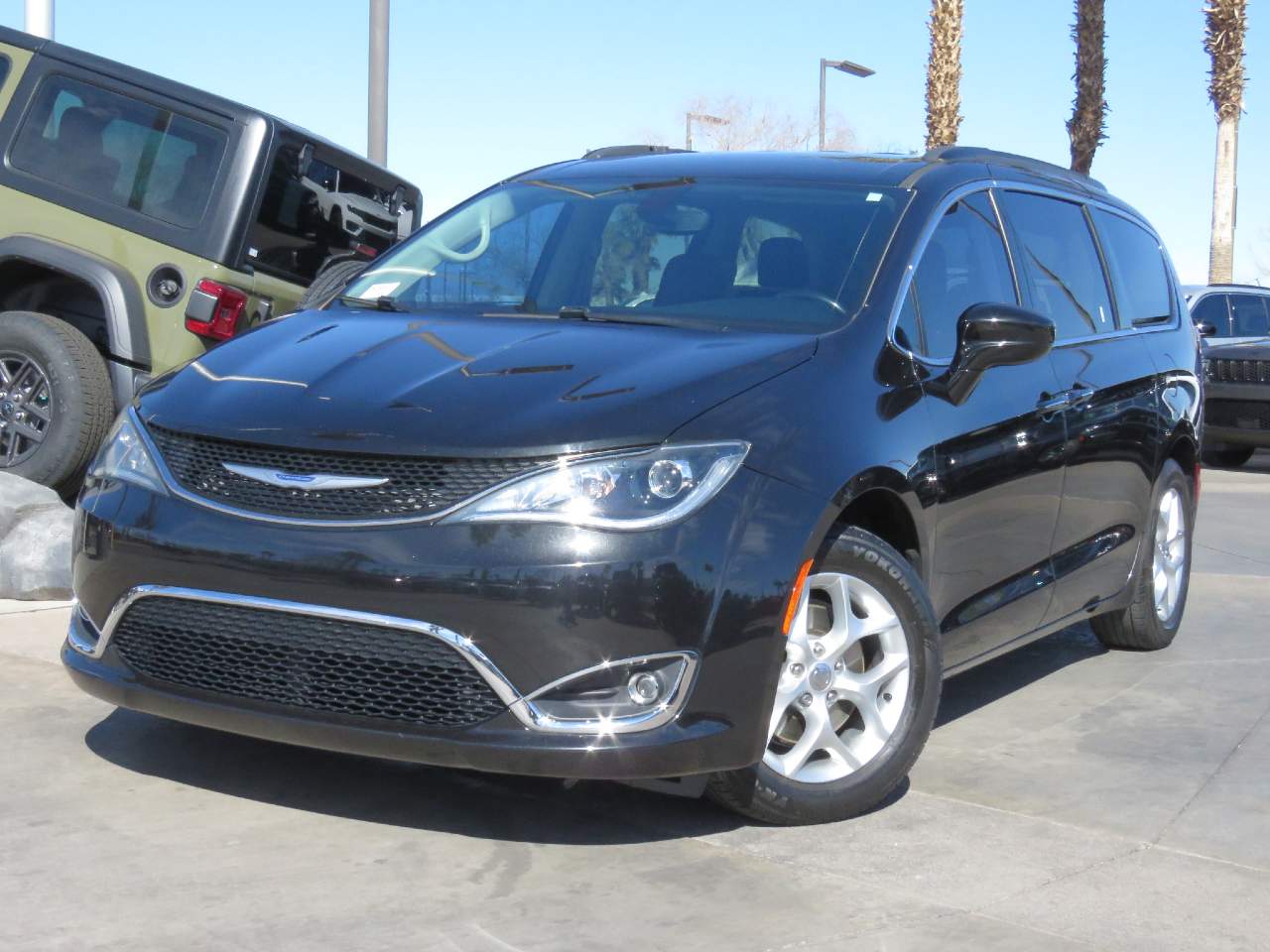 2020 Chrysler Pacifica Touring