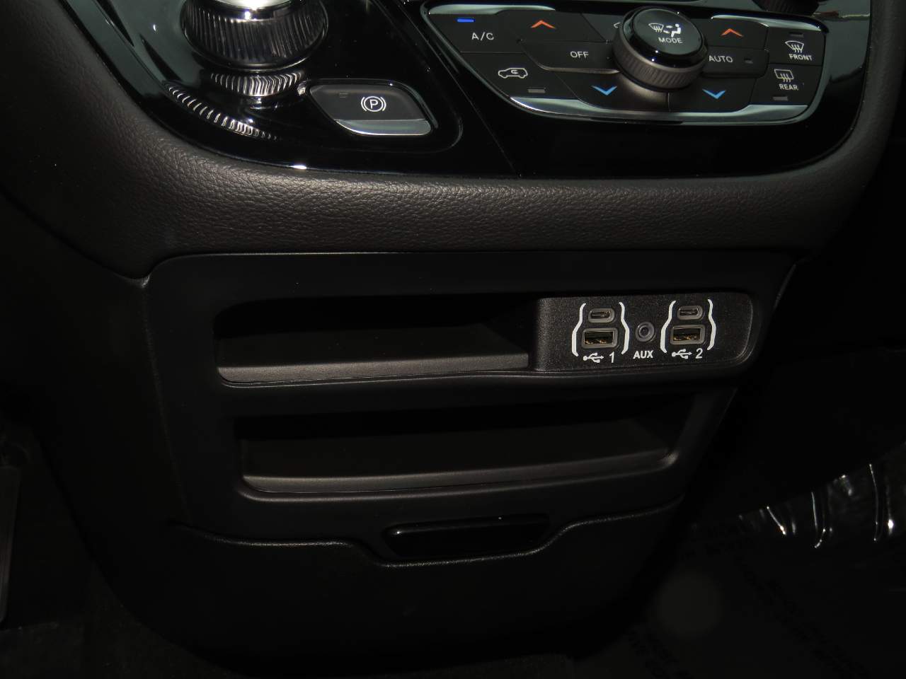 2023 Chrysler Pacifica Plug-In Hybrid Touring L