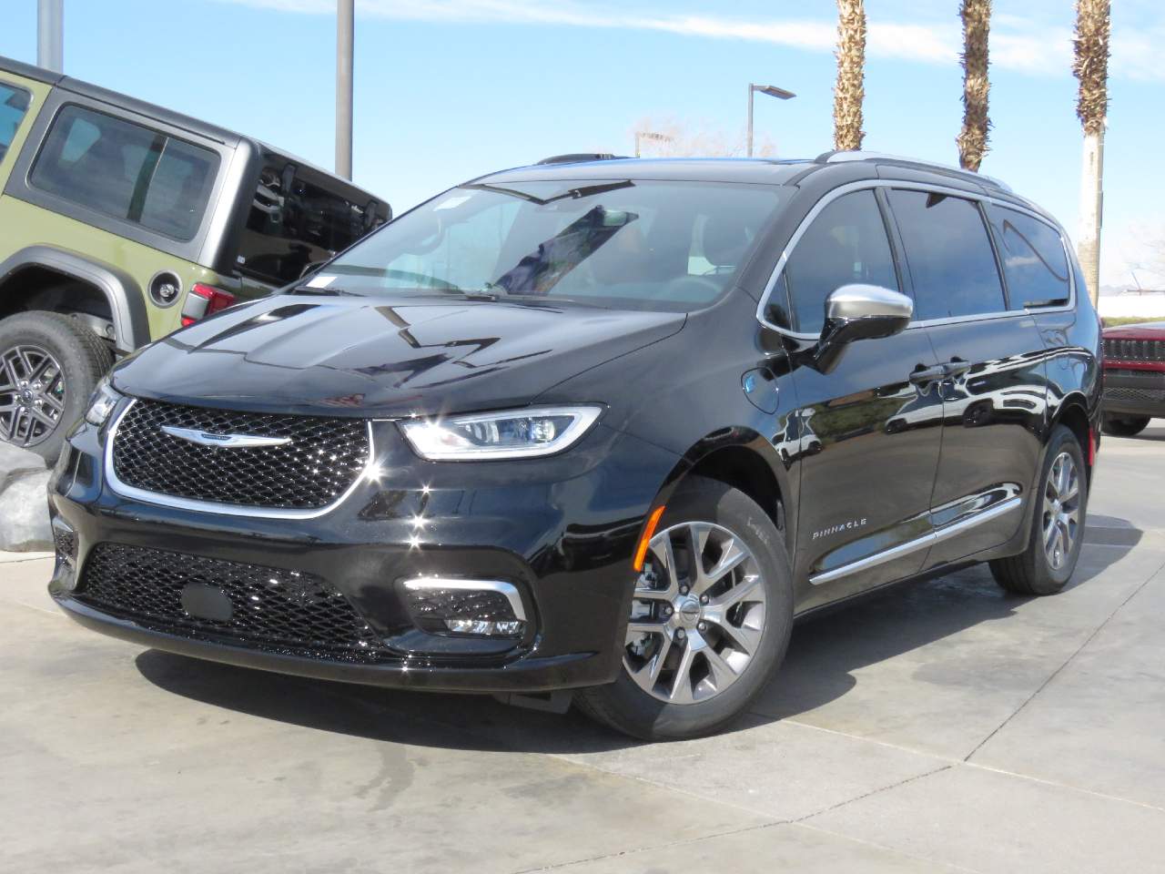 2025 Chrysler Pacifica Plug-In Hybrid Pinnacle