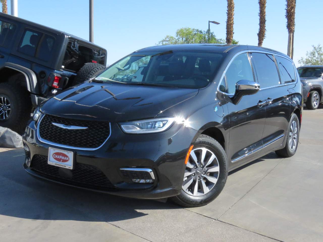 2023 Chrysler Pacifica Plug-In Hybrid Limited