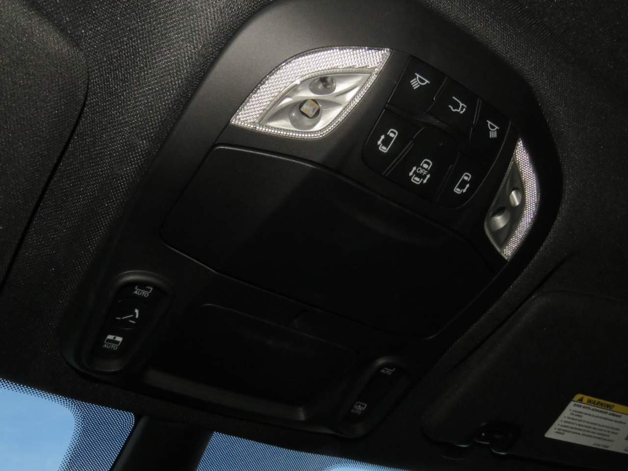 2025 Chrysler Pacifica Plug-In Hybrid Select