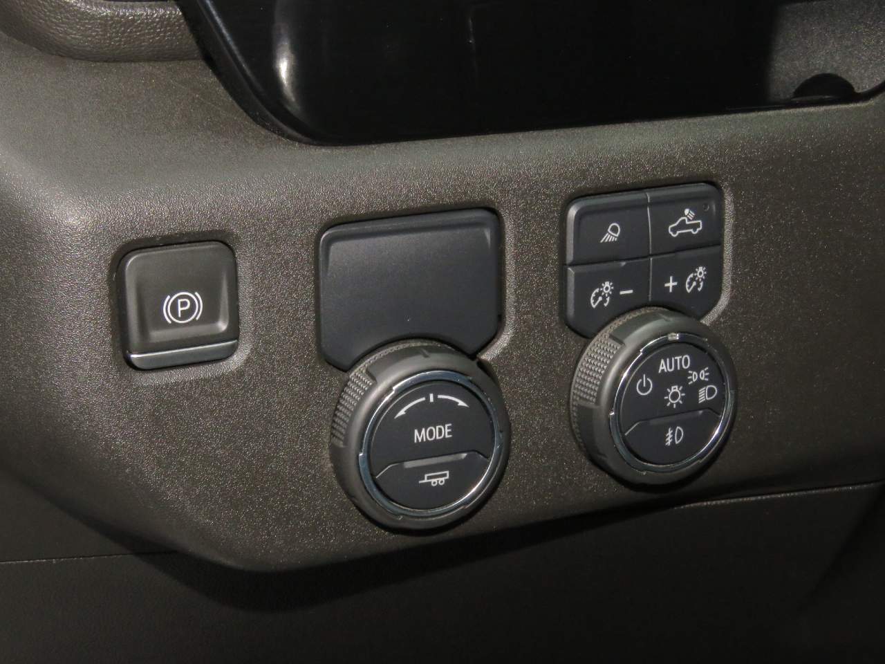 2023 Chevrolet Silverado 1500 LTZ Crew Cab