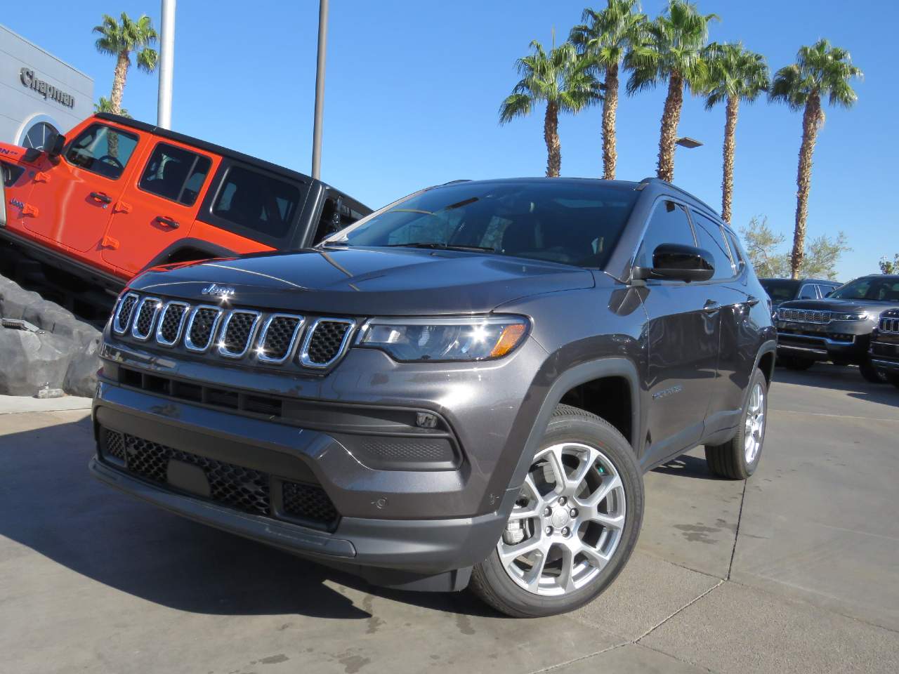 2023 Jeep Compass Latitude Lux