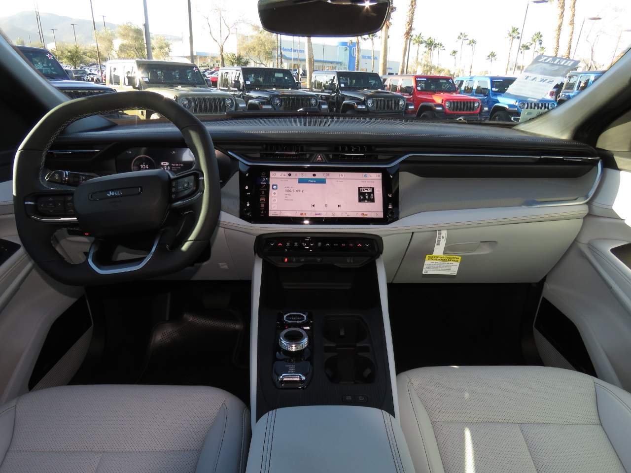 2026 Jeep Cherokee Laredo