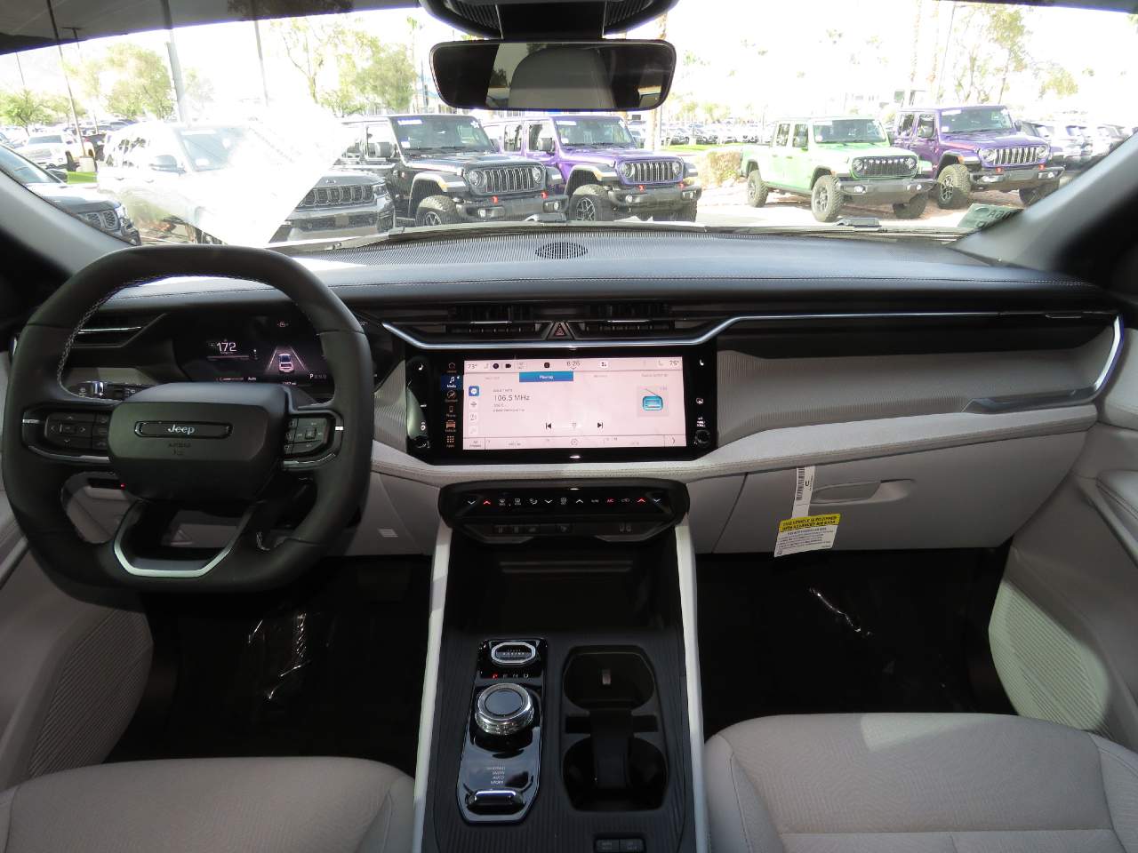 2026 Jeep Cherokee Laredo
