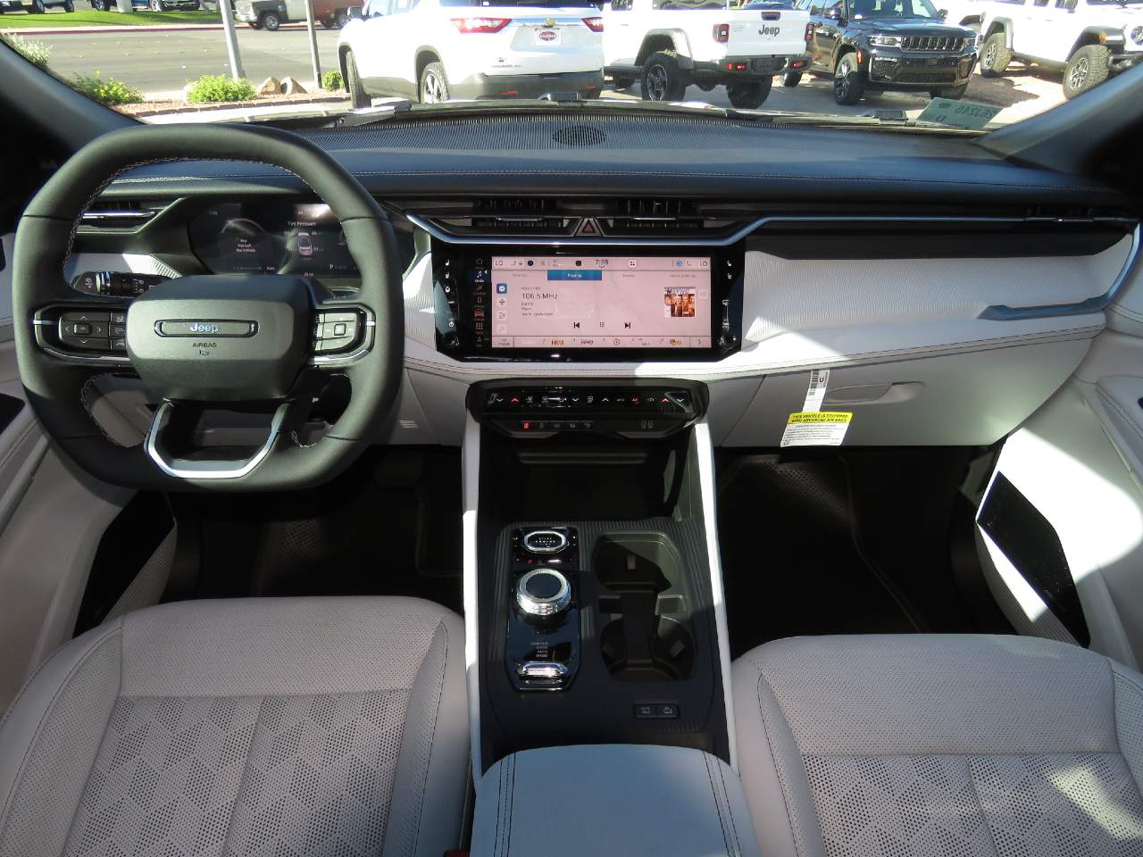 2026 Jeep Cherokee Overland