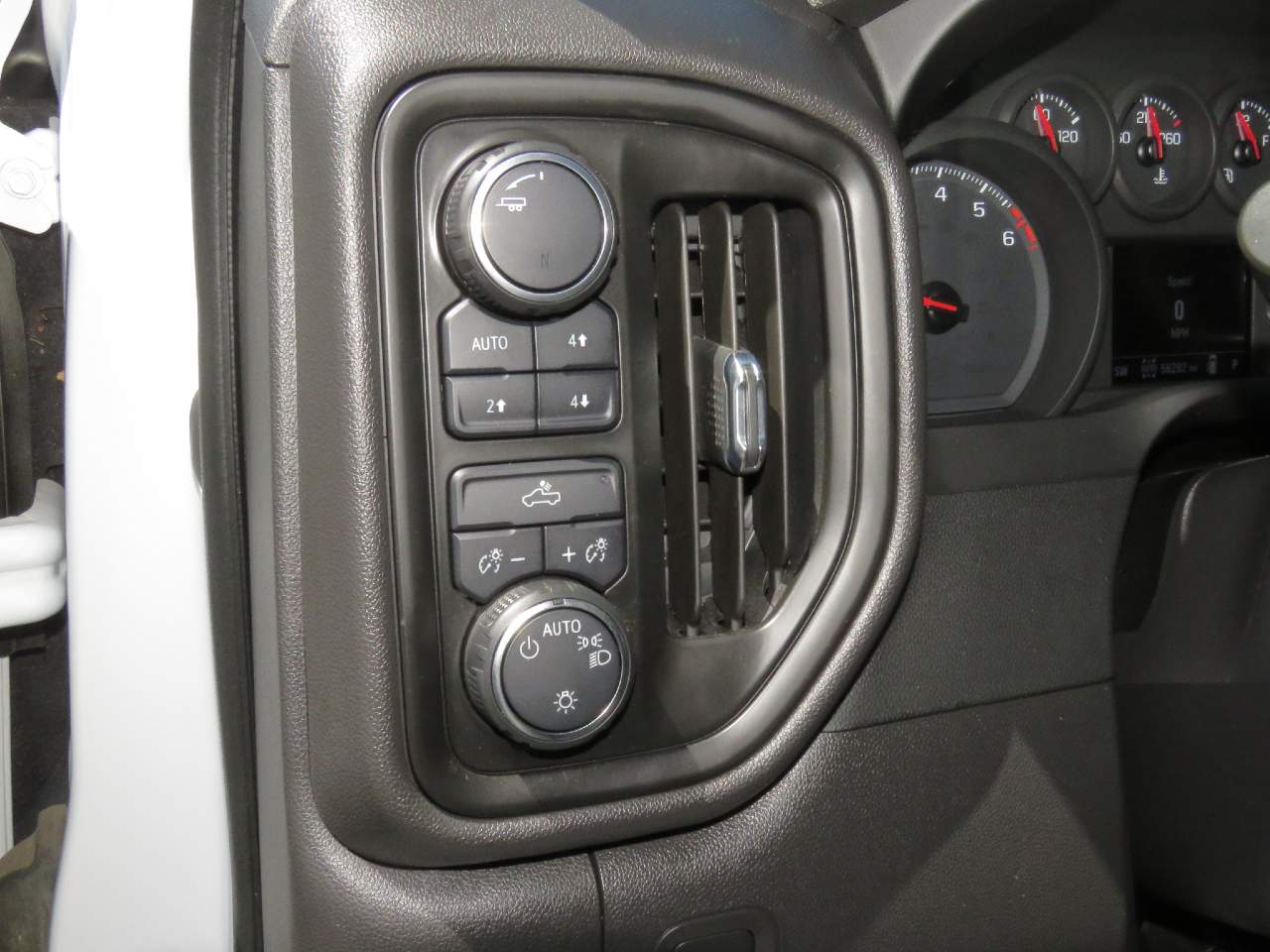 2022 Chevrolet Silverado 1500 Limited Custom Trail Boss Crew Cab