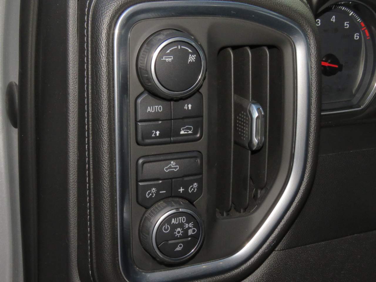 2019 Chevrolet Silverado 1500 LT Crew Cab