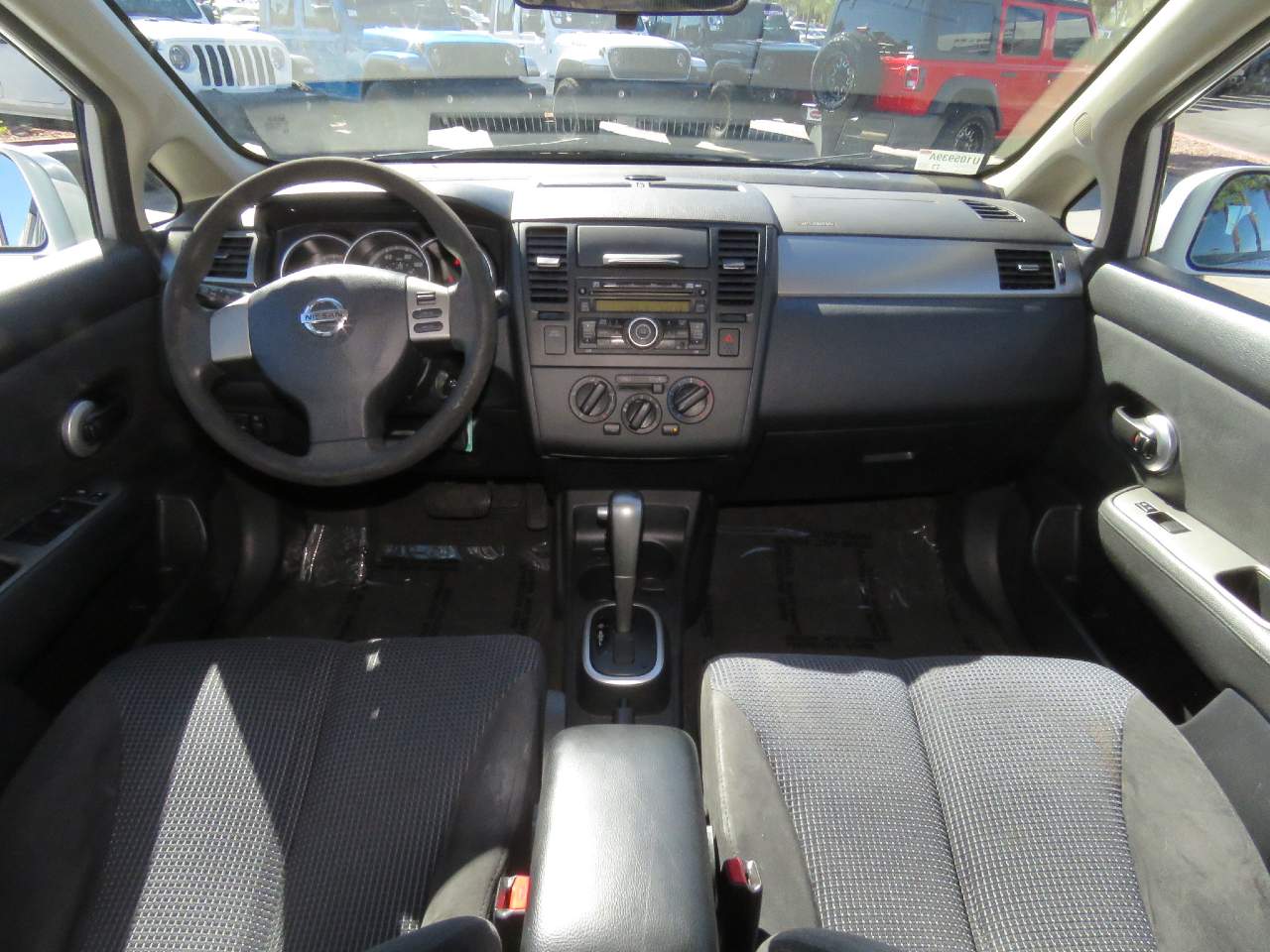 2011 Nissan Versa 1.8 SL