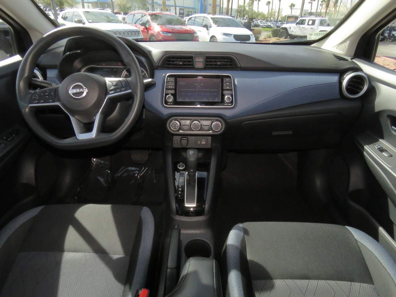 2023 Nissan Versa SV