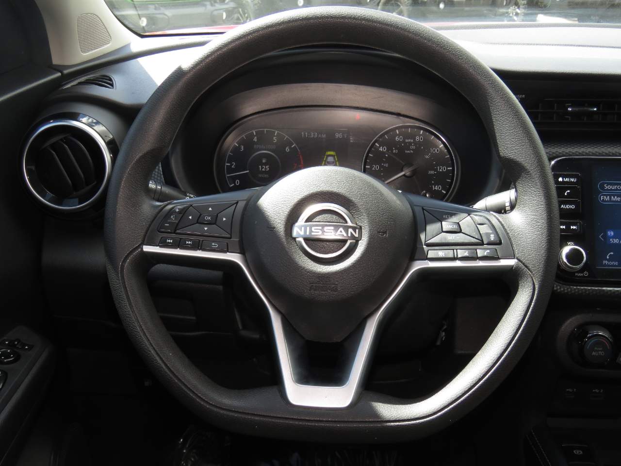 2022 Nissan Kicks SV
